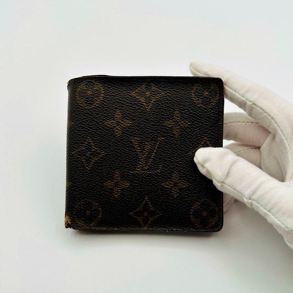 Louis Vuitton Other - Louis Vuitton Monogram Bi fold Wallet